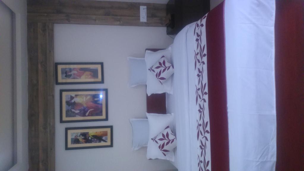 Breeze Hotel Siliguri Exterior photo