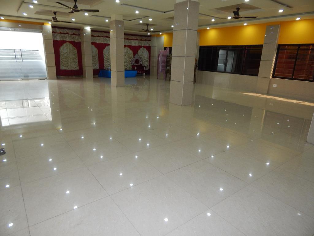 Breeze Hotel Siliguri Exterior photo