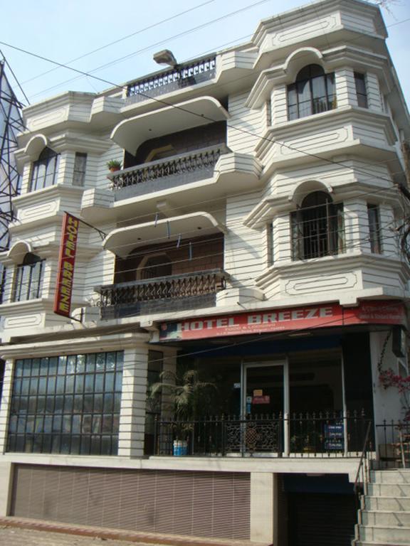 Breeze Hotel Siliguri Exterior photo